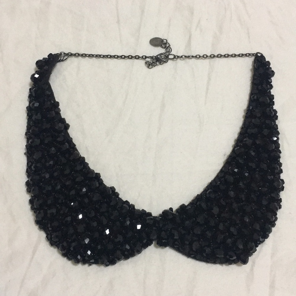 Collar necklace